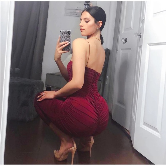 Burgundy Ruched Midi Dress with slits - Picture 7 of 9